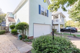 Building Photo - 1093 Island Mist Cir