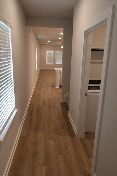 Foto del edificio - 8486 Sweet Cherry Ln