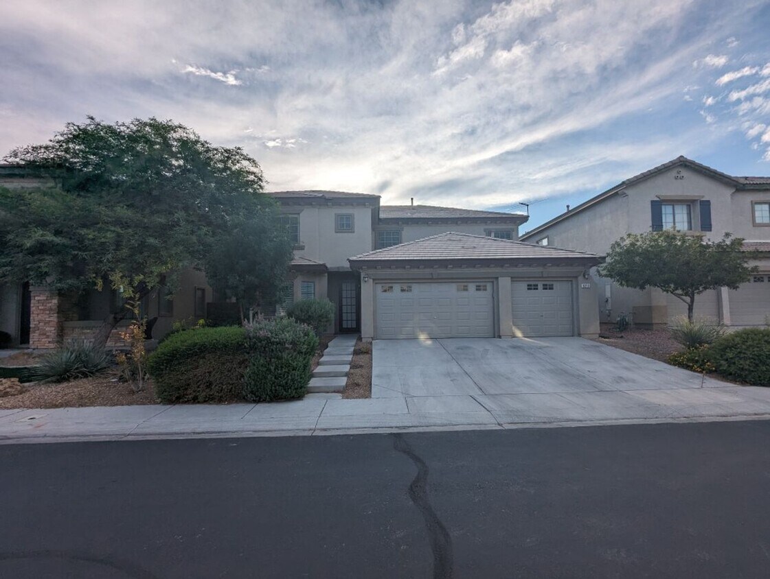 Foto principal - 8213 Fowler Falls Ct