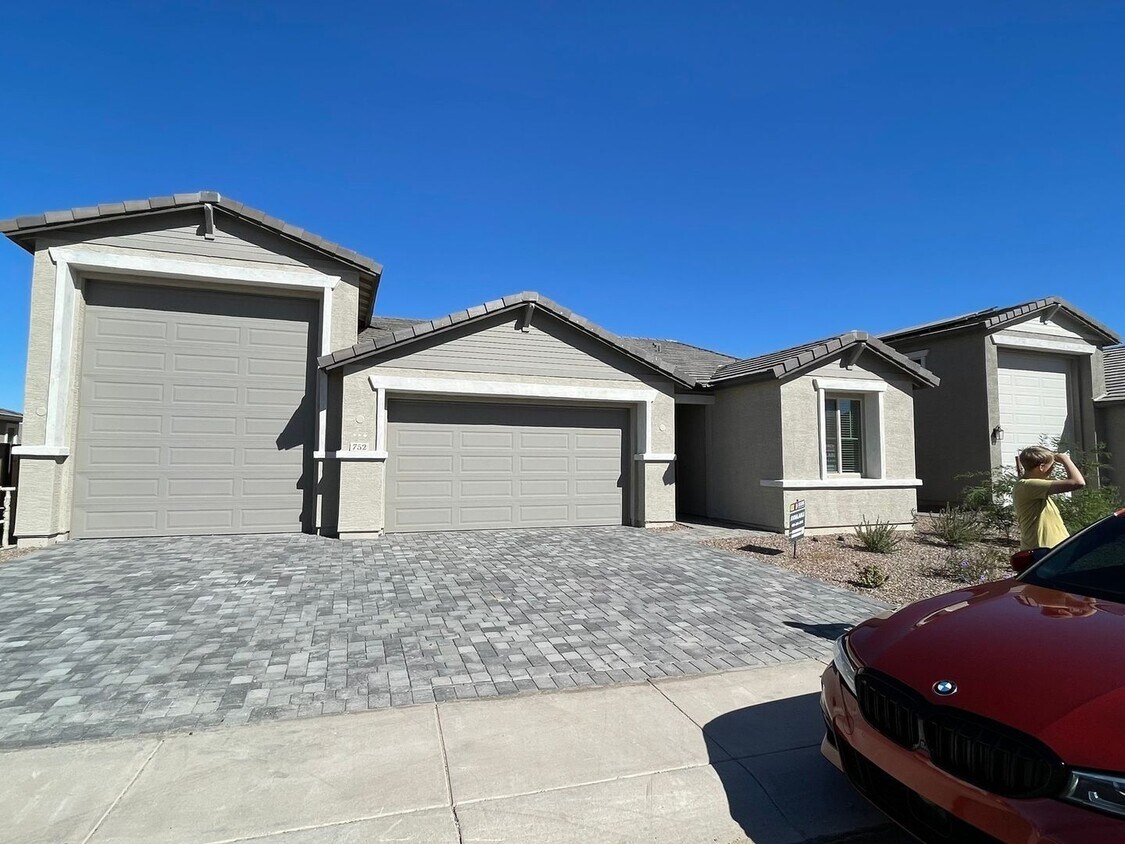 Primary Photo - 3 Bedroom Single Family Home in Casa Grande