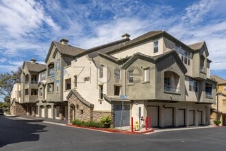 Building Photo - Unit 513