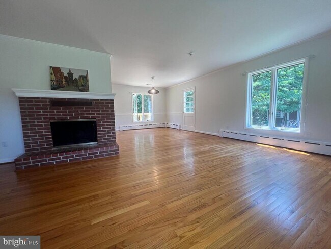 Foto del edificio - 12405 Shafer Ln