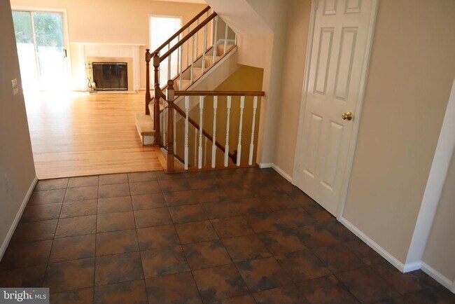 Building Photo - 1831 Tufa Terrace