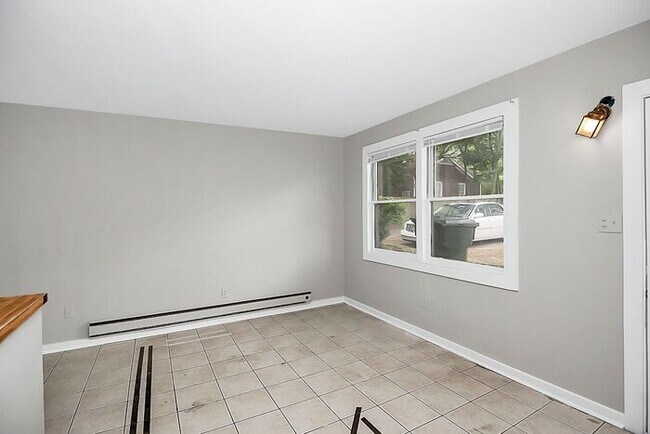 Building Photo - 2BD/1BA Duplex in Rock Hill!