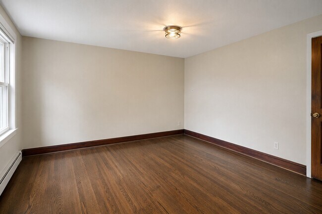 Building Photo - 755 Loch Sheldrake Hurleyville Rd