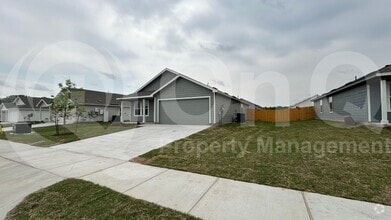 Building Photo - 3700 Scarlet Sage Wy