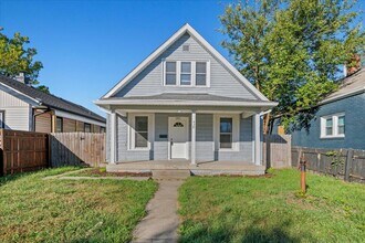 Building Photo - 438 N Chester Ave