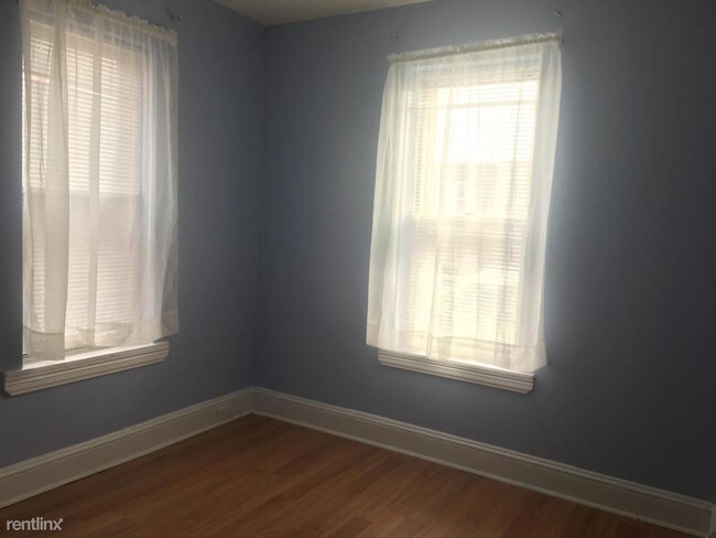Foto del edificio - 3 br, 1.5 bath Townhome - 3033 Chatham St