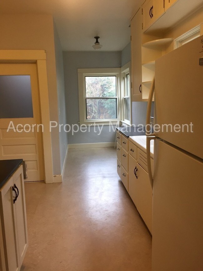 Foto del edificio - 2345 SE Yamhill St