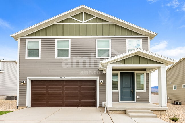 Building Photo - 1322 W Mahogany St