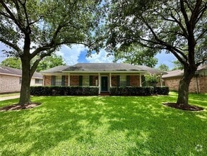 Building Photo - 5818 Birchmont Dr