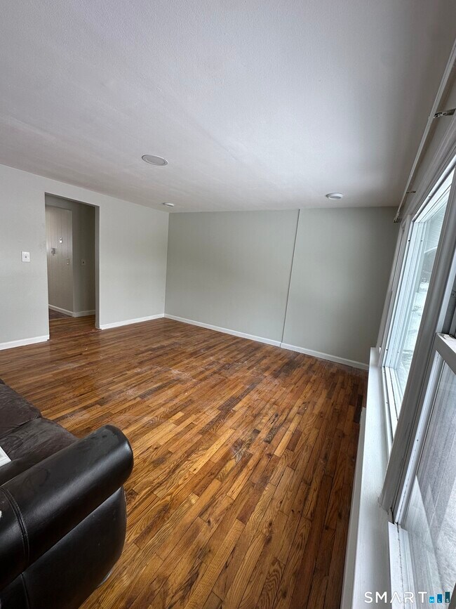 Foto del edificio - 211 Kent Rd