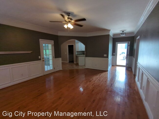 Building Photo - 3 br, 2 bath House - 8597 Flowerdale Dr