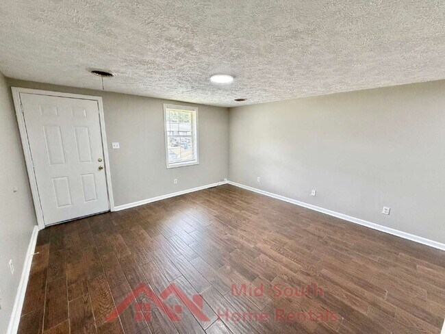 Foto del edificio - 225 N Tipton St