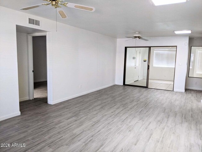 Building Photo - 7733 E Columbine Way