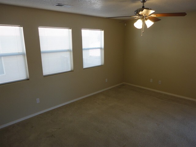 Foto del edificio - 6904 Brindisi Pl NW