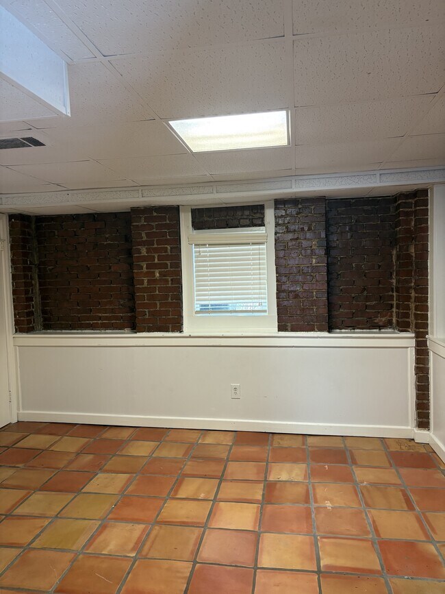 Foto del edificio - 334 Kennesaw Ave NW