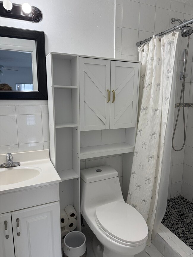 Building Photo - 7805 SW 129th Ct