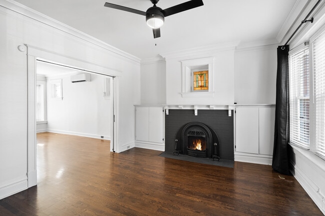 Foto del edificio - 5855 De Giverville Ave