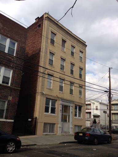 Building Photo - Abington Residences