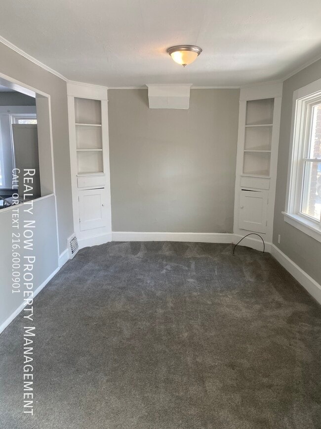 Foto del edificio - 3540 Trent Ave