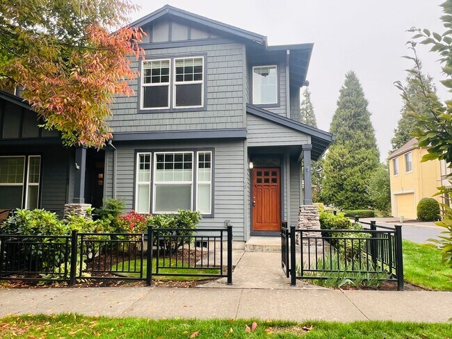 Foto del edificio - Wilsonville Villebois Community Offers Spacious End Unit Town Home