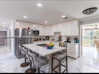 Building Photo - 3954 Coconut Cir N