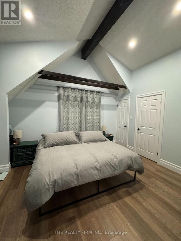 Photo principale - 515 Burbrook Pl