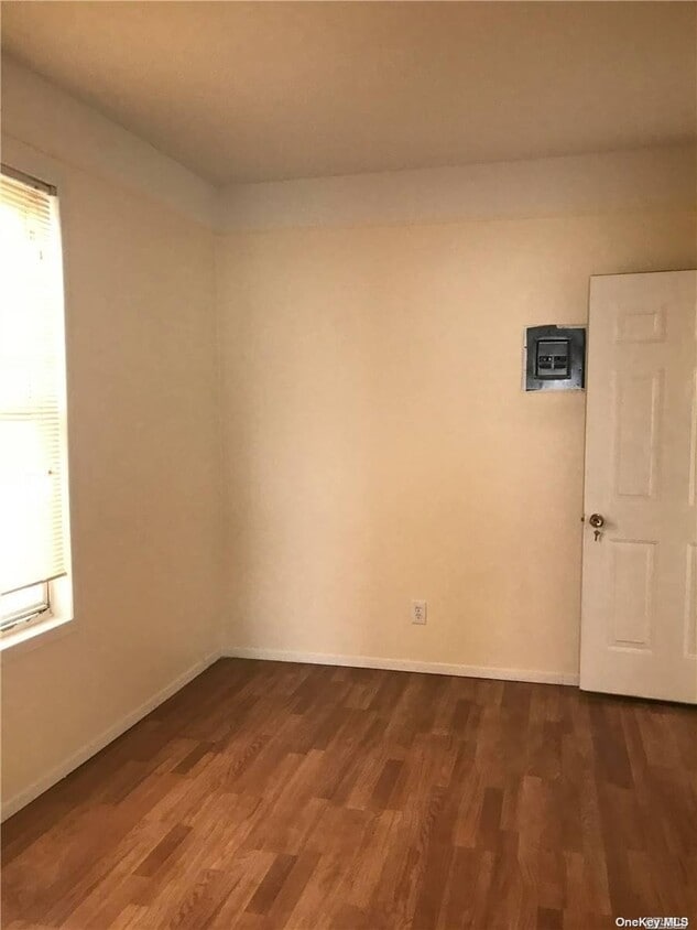 3115 Linden Pl, Queens, NY 11354 House Rental in Queens, NY