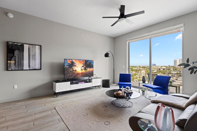Foto del edificio - 525 NE 7th St
