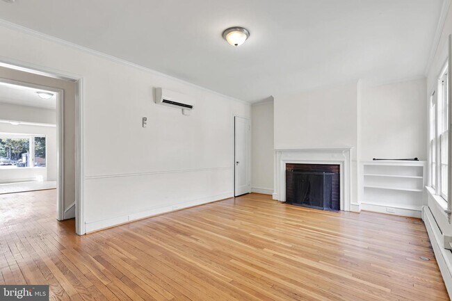 Foto del edificio - 1710 37th St NW