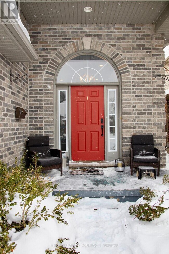 Building Photo - 803 Wild Rose Ln