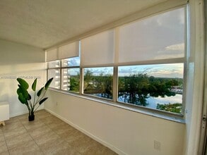 Building Photo - 1300 NE Miami Gardens Dr