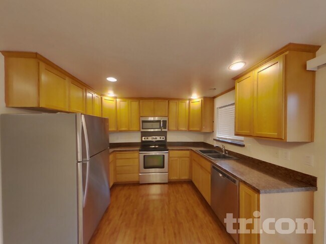 Foto del edificio - 8810 35th St W