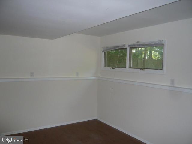 Building Photo - 652 Nottingham Ct