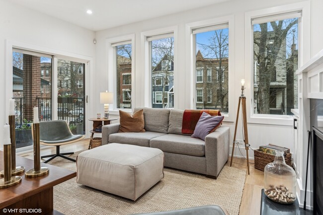 Foto del edificio - 3837 N Kenmore Ave