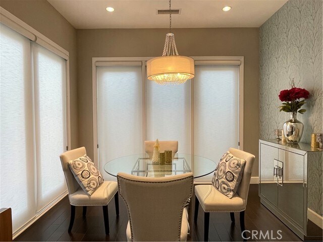 Foto del edificio - 56 Purple Jasmine