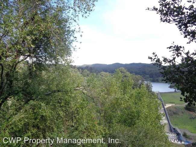 Building Photo - 13560 Lake Chabot Rd