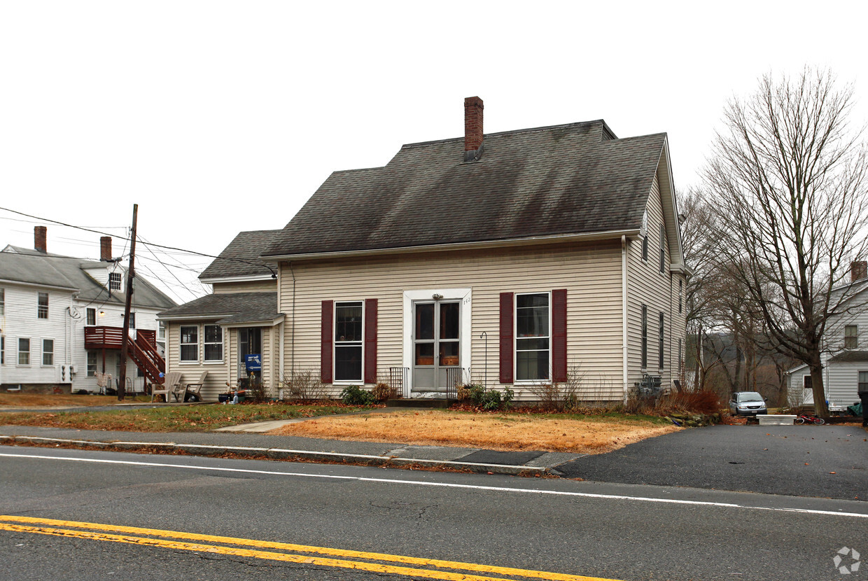 Building Photo - 142 Main St