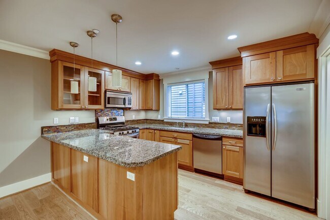 Photo - 1108 Taylor Ave N. Townhome