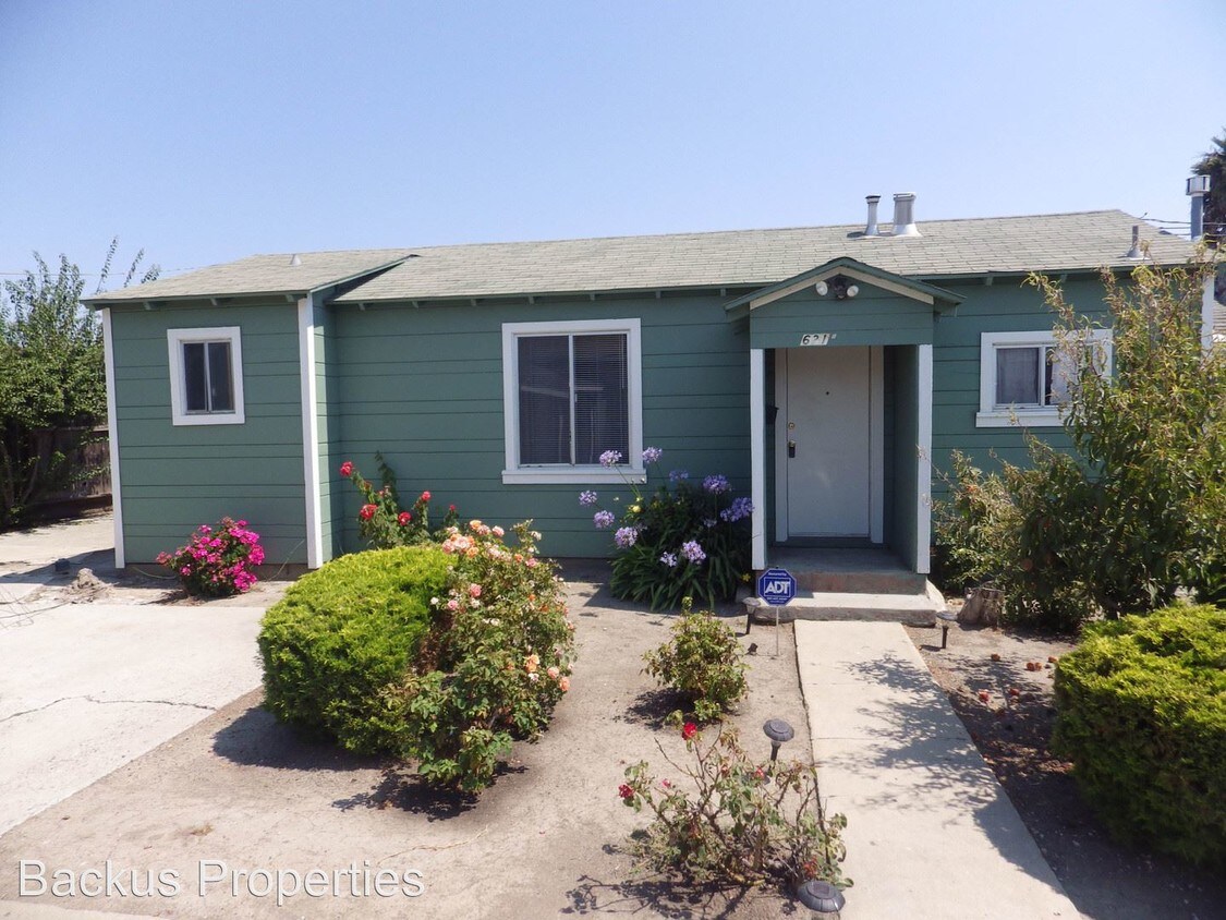 621621 Dallas Ave, Salinas, CA 93905 Condo for Rent in Salinas, CA