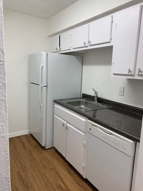 Foto del edificio - 8110 Skillman St