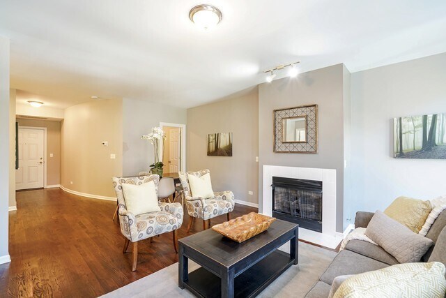 Foto del edificio - 343 W Old Town Ct