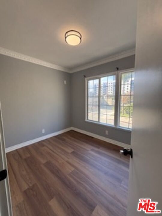 Foto del edificio - 6226 3/4-6224 De Longpre Ave