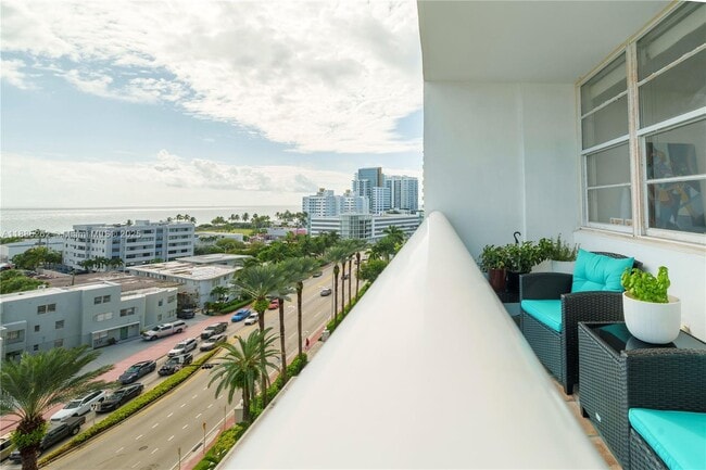 Building Photo - 6770 Indian Creek Dr