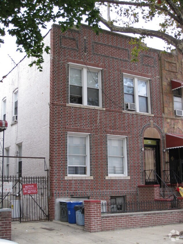 Foto del edificio - 148 Bristol St
