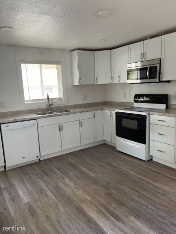 Building Photo - 3 br, 1 bath House - 929 Sheridan St