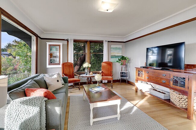 Foto del edificio - 2265 12th Ave W