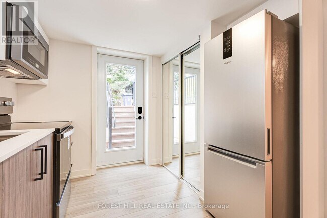 Building Photo - 50 William Cragg Dr