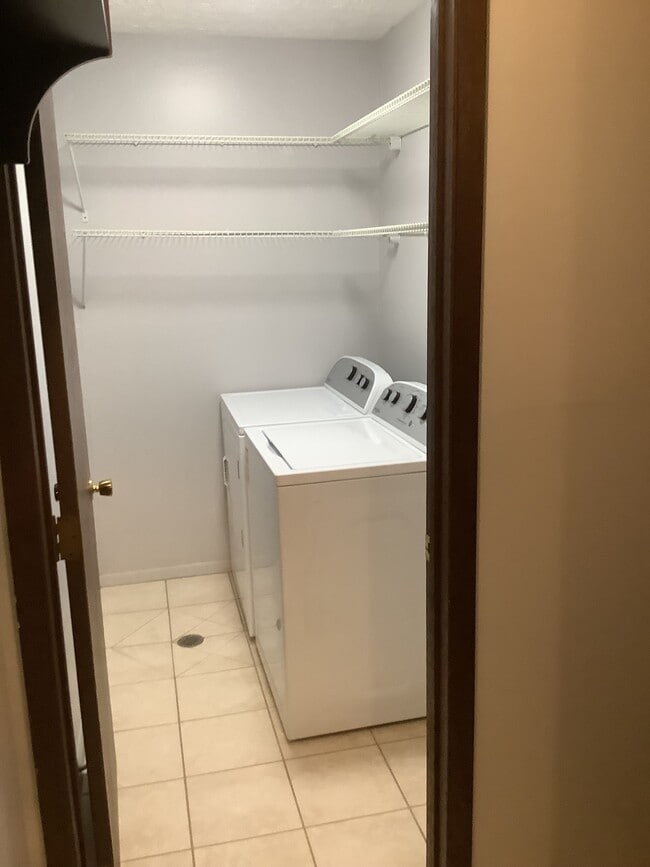 Laundry room - 3702 Perry Dr NW